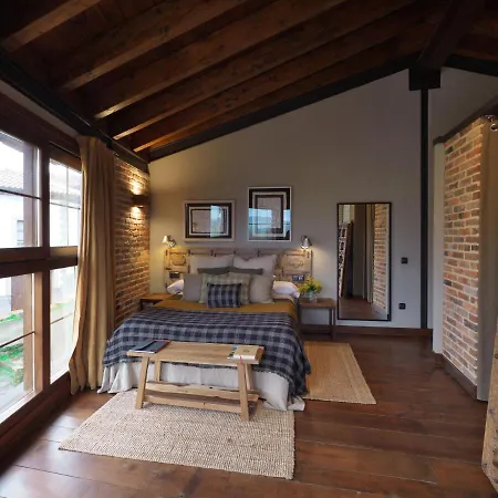 Casita De La Plaza Lugas Villaviciosa (Asturias)